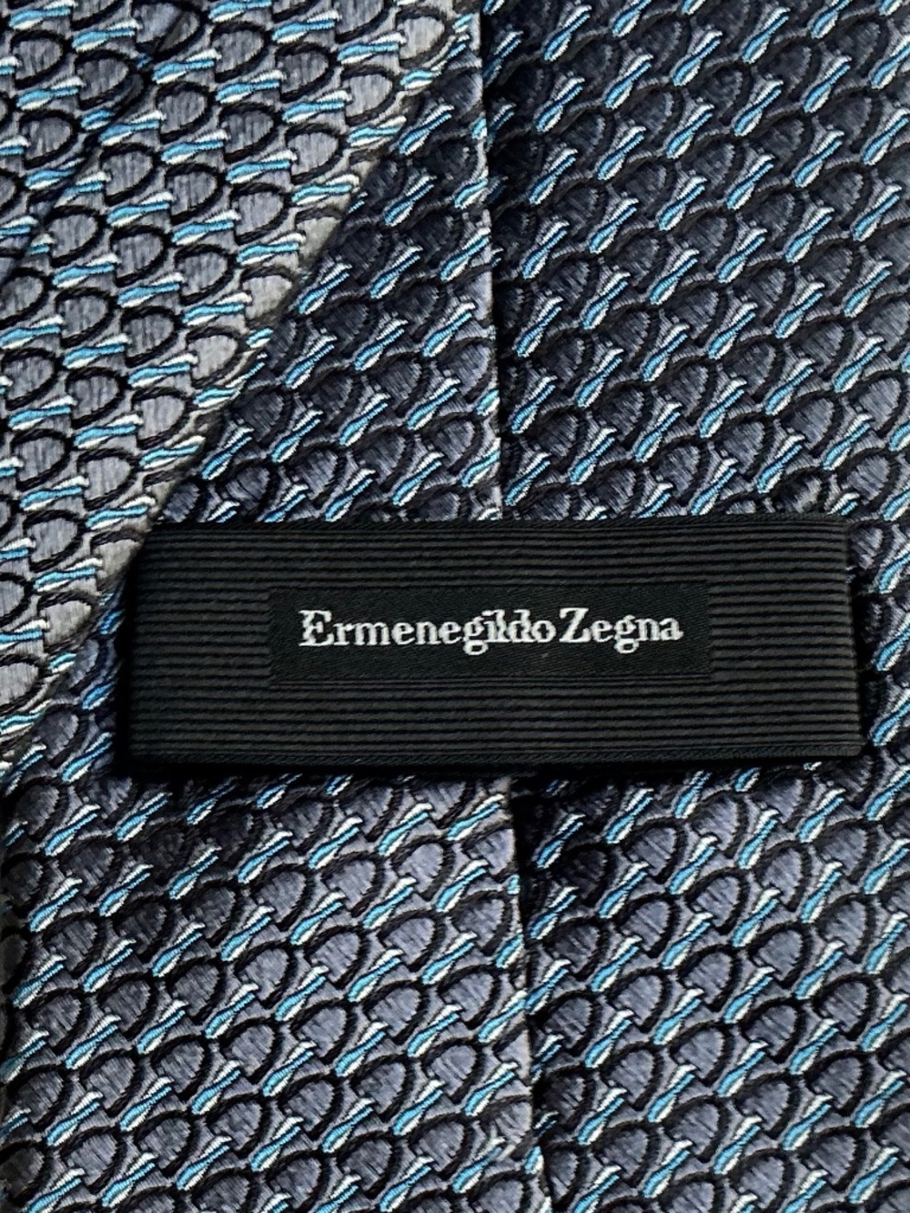 Ermenegildo Zegna gorgeous gray, green motifs silk tie made in Italy 🇮🇹
